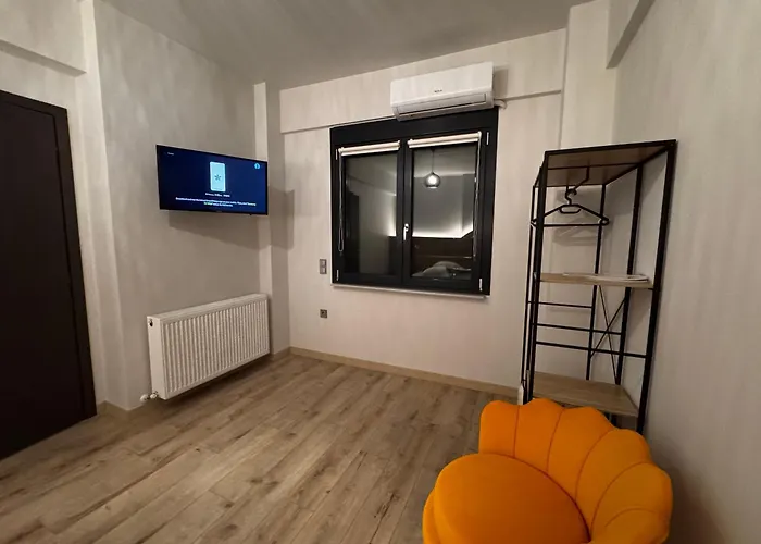 The Olympus Balcony 卡泰里尼